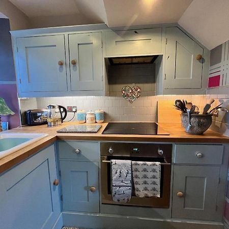 Quirky Highland Cottage With Stunning Views Fearn Lodge Bagian luar foto