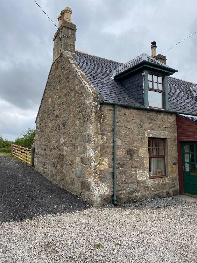 Quirky Highland Cottage With Stunning Views Fearn Lodge Bagian luar foto