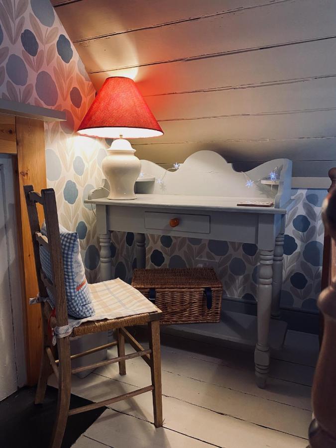Quirky Highland Cottage With Stunning Views Fearn Lodge Bagian luar foto